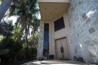 קיסר שיווק ניהול נכסי בתי דירות יוקרה בנתניה מציע וילה יוקרתית ומדהימה בשכונה מצוינת בנתניה בישראל