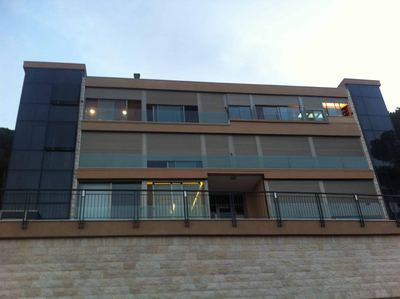 קיסר שיווק נדל"ן ניהול נכסים בחיפה מציע דירה שווה עם נוף פנורמי ברחוב הנחשק יפה נוף מרכז הכרמל חיפה
